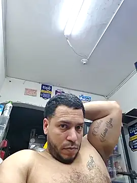 mago_vive Show in webcam