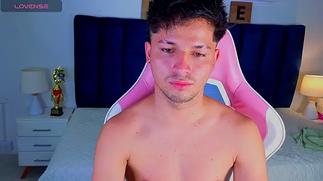 Issac_james_のライブXXXチャット