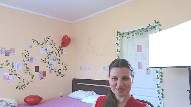 Chatroom XXX en direct de Mirabelle_Velvet