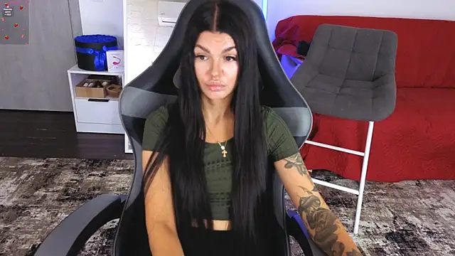 AnacondaOnn's Live XXX Chat