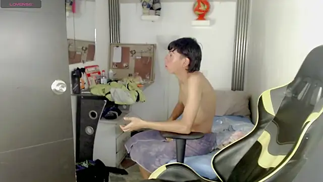 Chat +18 de Liarr_ ao vivo