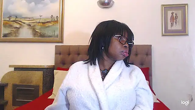 OmegaLipps live XXX chat