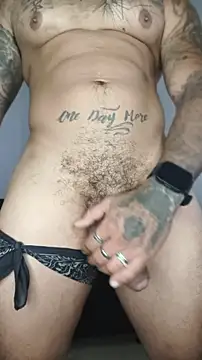 David_tatto1: онлайн-секс-чат