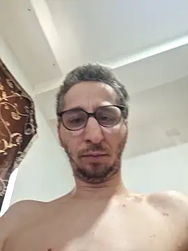 MattedOdobenus XXX чат на живо