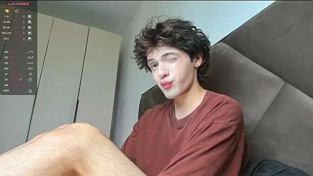 XXX chat uživo modela colestorms