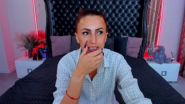 Chat XXX en directo de Rebecca_Diamond