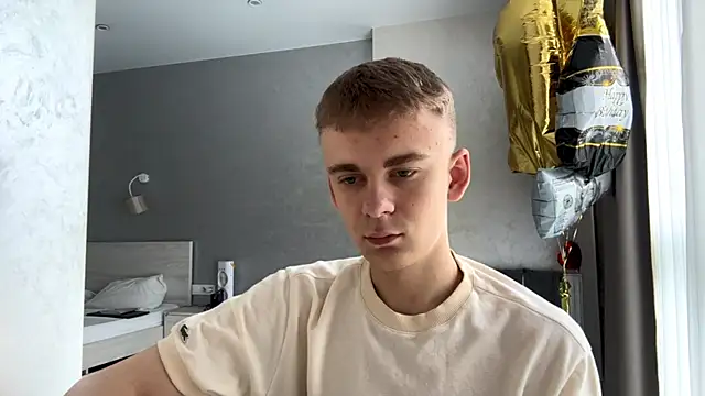 SoloFury Live XXX Chat