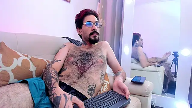 XXX chat uživo modela Jonathan_Soto