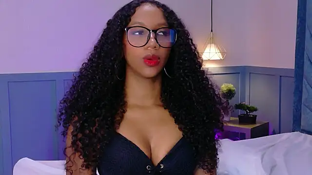 دردشة Chloe-Rose- الجنسية المباشرة