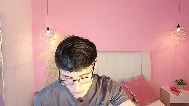 Czat XXX na żywo – ryan_valentino