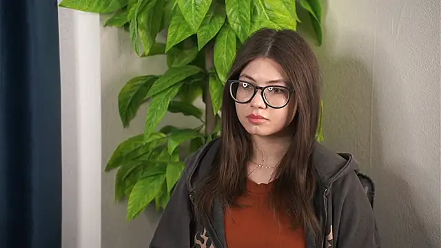دردشة YoshikoClepper الجنسية المباشرة