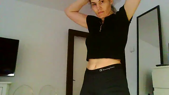 Ms-Lust1- Live XXX-Chat
