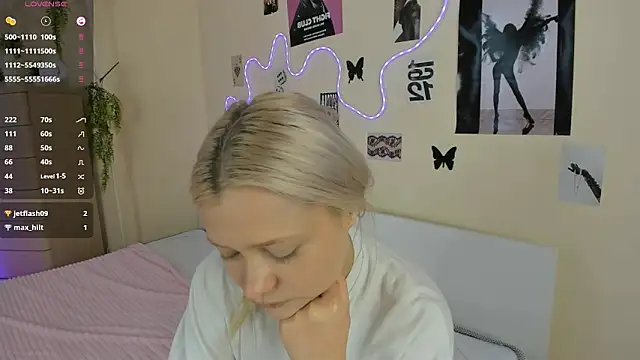 MidnightPoise Chat XXX in diretta