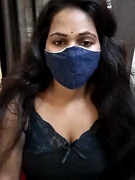 Roji_bha Chat XXX in diretta
