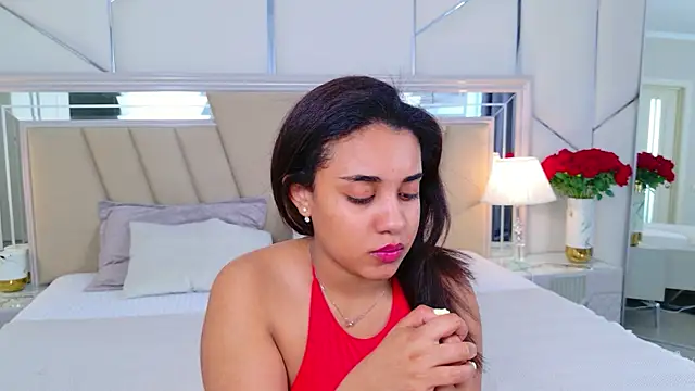 Chat XXX Live Luna_Cortier