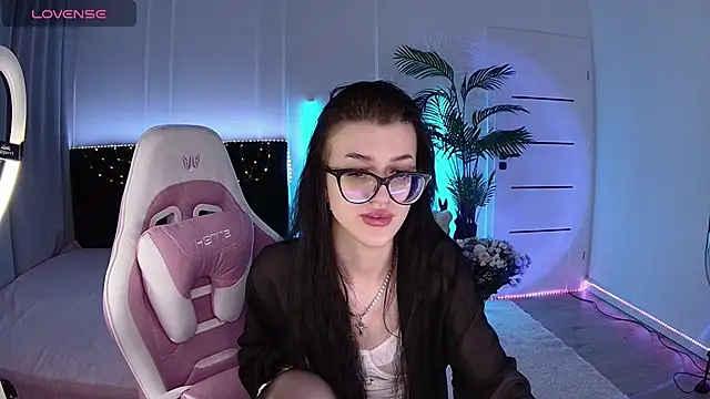 Ariella_Me: онлайн-секс-чат