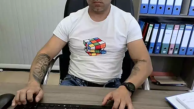 Evasionee's Webcam Show