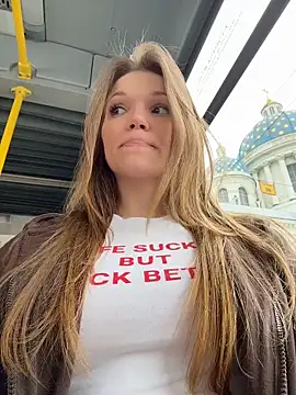 StreetSquirt Adlı Modelin Canlı XXX Sohbeti