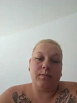 Lady_Peggi Live XXX-Chat
