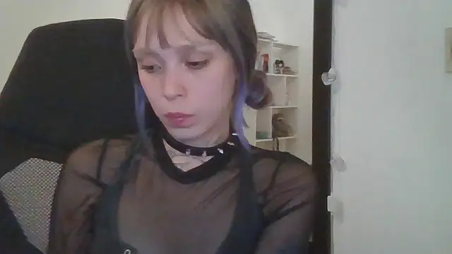loletabb: онлайн-секс-чат