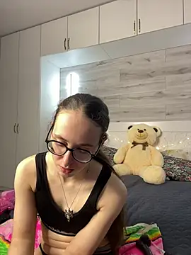 צ'אט XXX בשידור חי של MartiniiSelenna