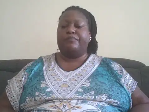 fat_ebonyqueen Adlı Modelin Canlı XXX Sohbeti