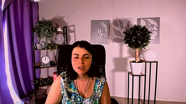 MartaEdams XXX чат на живо