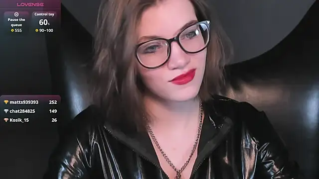 צ'אט XXX בשידור חי של CathyAdams
