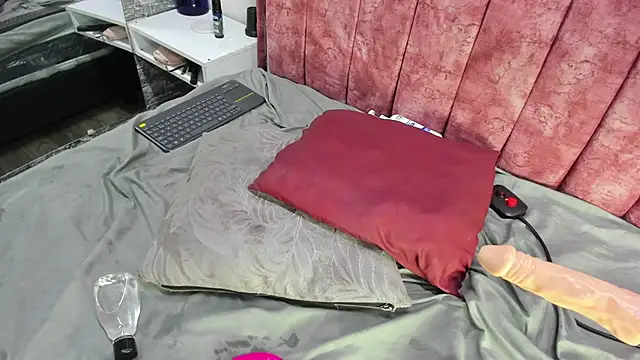 Chat +18 de lucy78pretty ao vivo