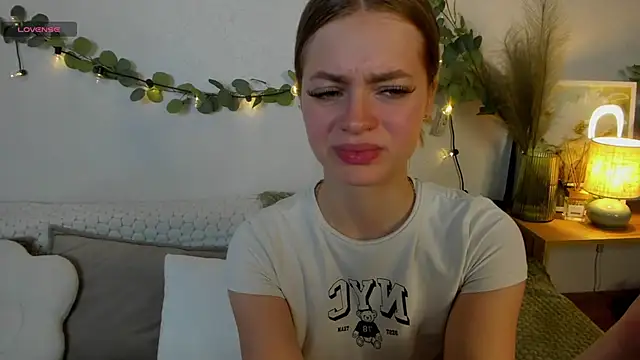 HoneyEmilly – Live XXX-chat