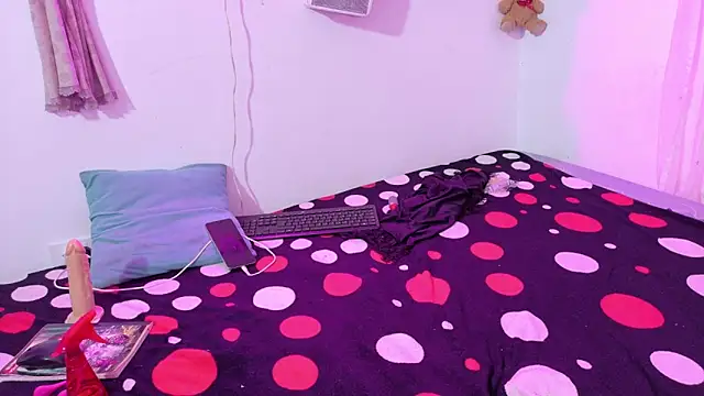 Rihanna_hotx Live XXX-Chat