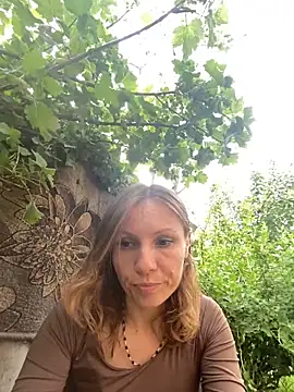 Anita-Smith 现场XXX聊天
