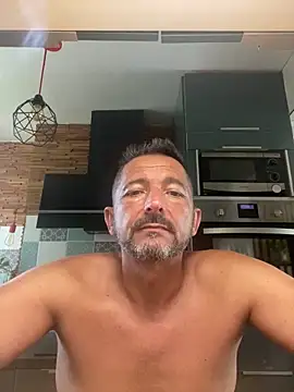 daddy3945のライブXXXチャット