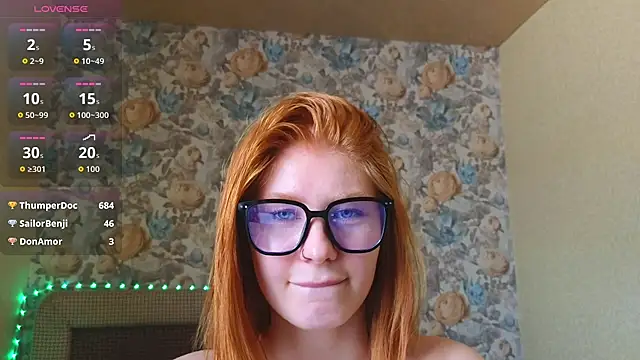 Онлайн чат XXX Juli_Ginger