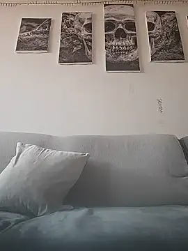 Chat +18 de Laura_Ati ao vivo