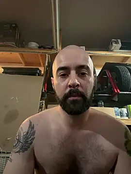 Fade_Solo Show in webcam
