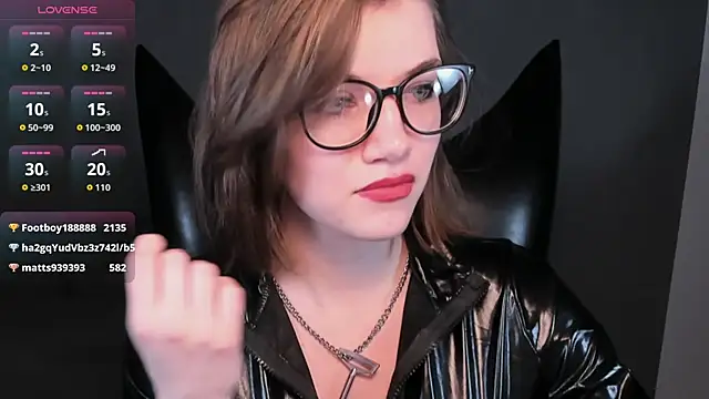 Chatroom XXX en direct de CathyAdams