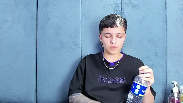Megan_Thompson_'s Live XXX Chat