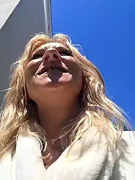 KaylinJan live XXX chat