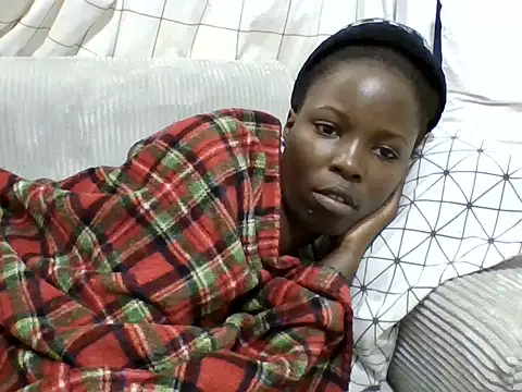 Chat +18 de Slenderbie_ebony ao vivo