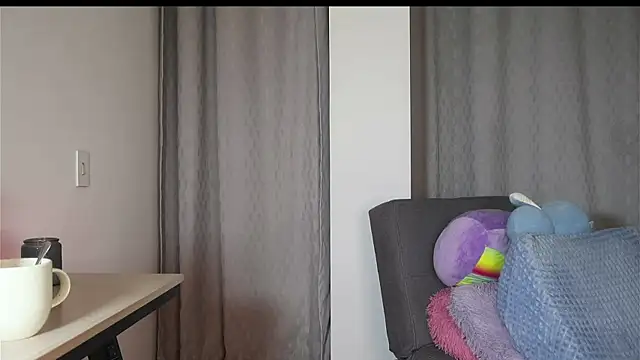 Онлайн чат XXX Mia_sweet80