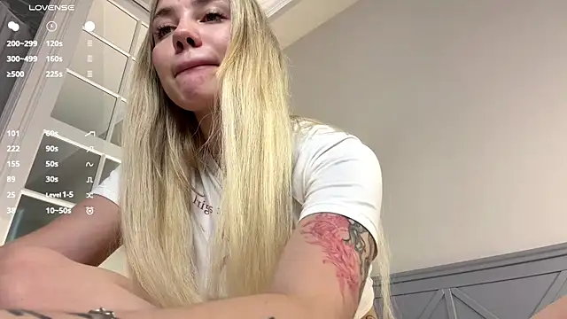 LilianBenskin's Live XXX Chat