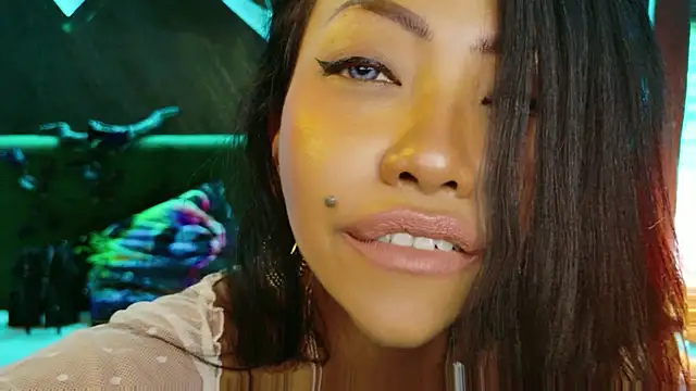 ElyaQuinn's Live XXX Chat
