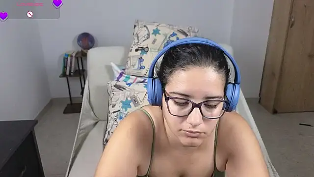 blue__moon_'s Live XXX Chat