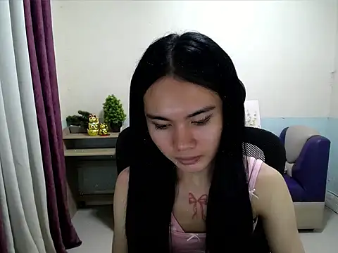 צ'אט XXX בשידור חי של devine_goddess