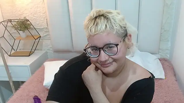 Echypyon_ Chat XXX in diretta