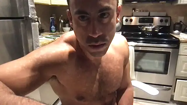 BigGuyMuscle's Live XXX Chat