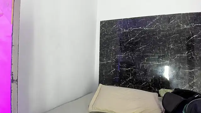 Adrian_Wolf – Naživo XXX chat