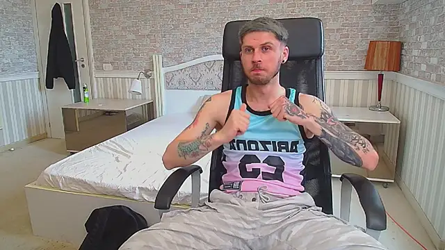 JonahShaw Live XXX-Chat