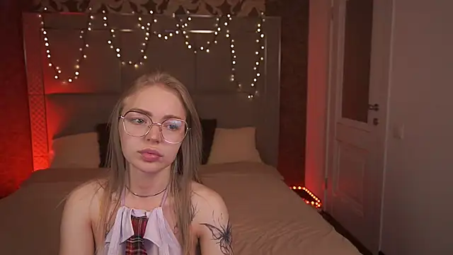 EmilySunshineS: онлайн-секс-чат